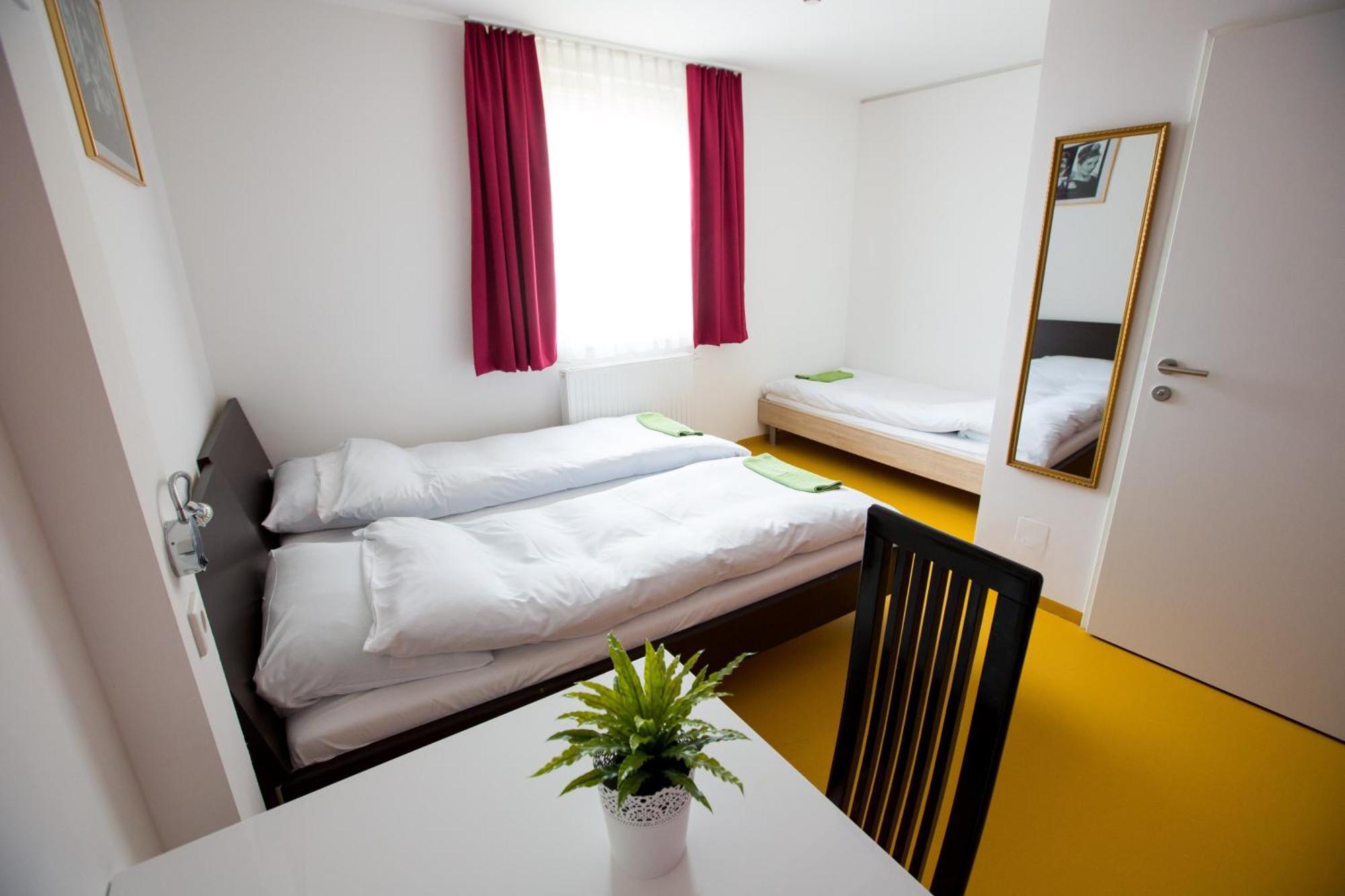 A&t * Wien
